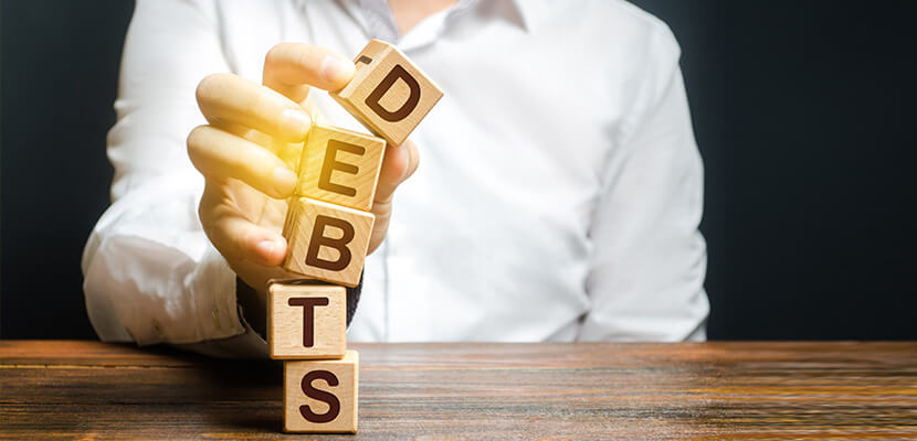 Managing your Credit card debts through a loan in Singapore